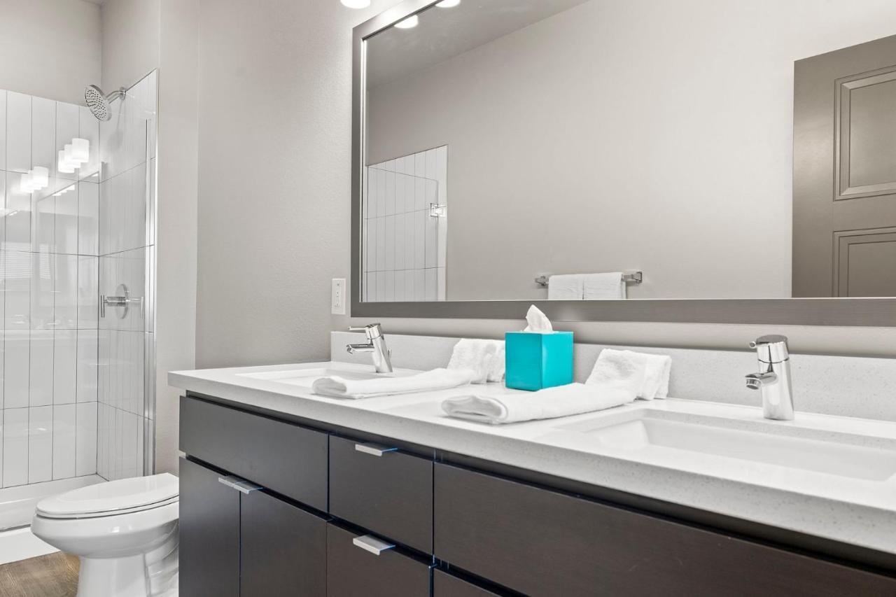 Spacious Westgate Cozysuites By Stadium With Pool 1 Glendale