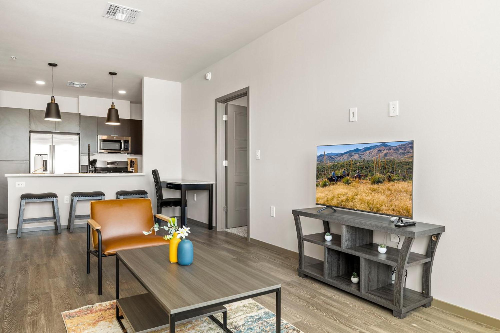 Apartment Spacious Westgate Cozysuites By Stadium With Pool 1 Glendale
